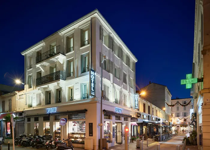 Hotel Des Congres Et Festivals